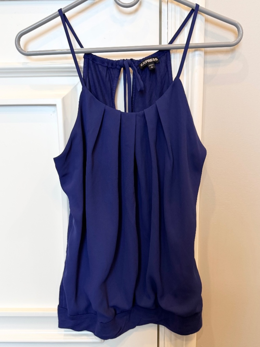Express Pleated Front Keyhole Tank Top in Royal Cobalt Blue Size M